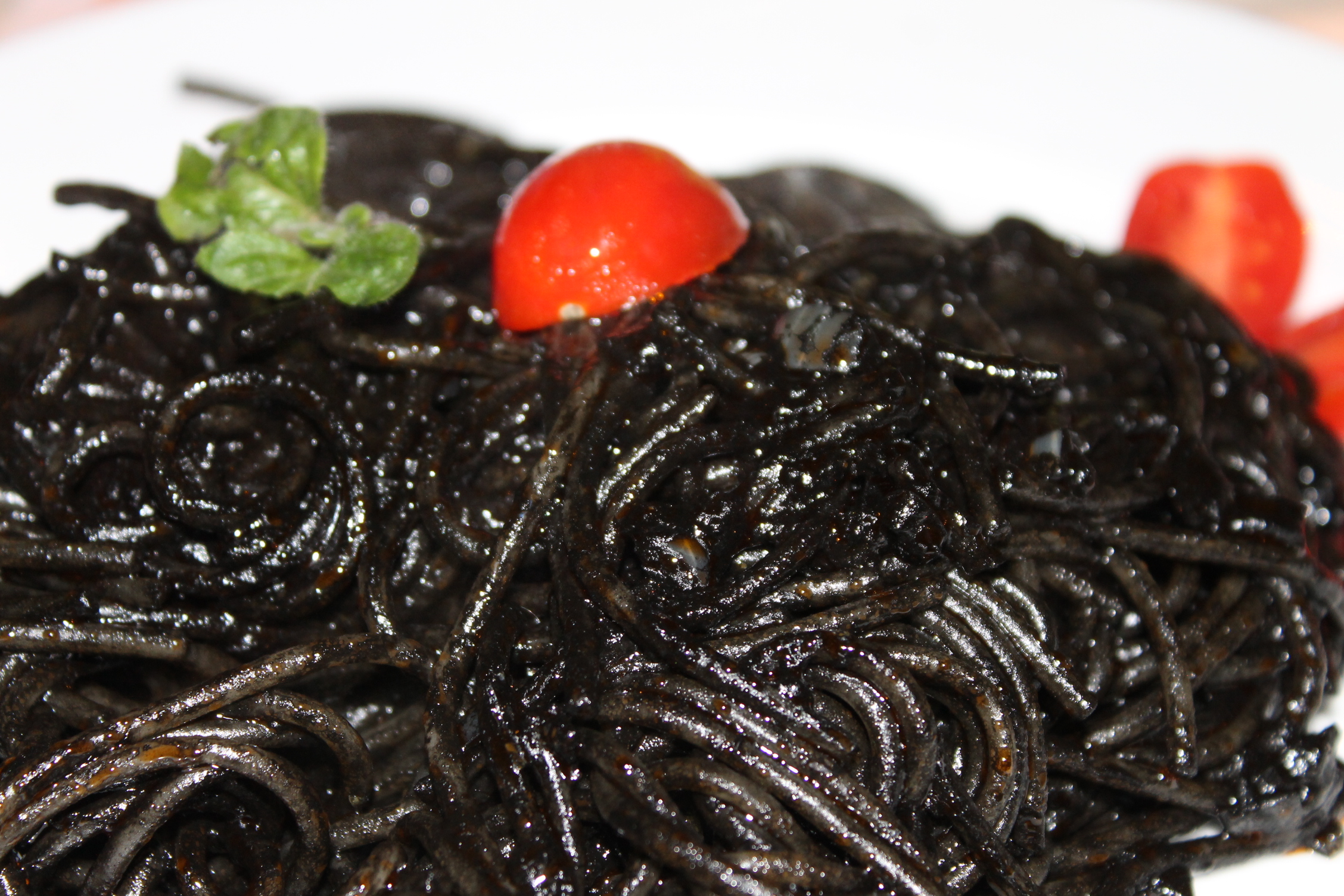 spaghetti al nero di seppia senza seppie